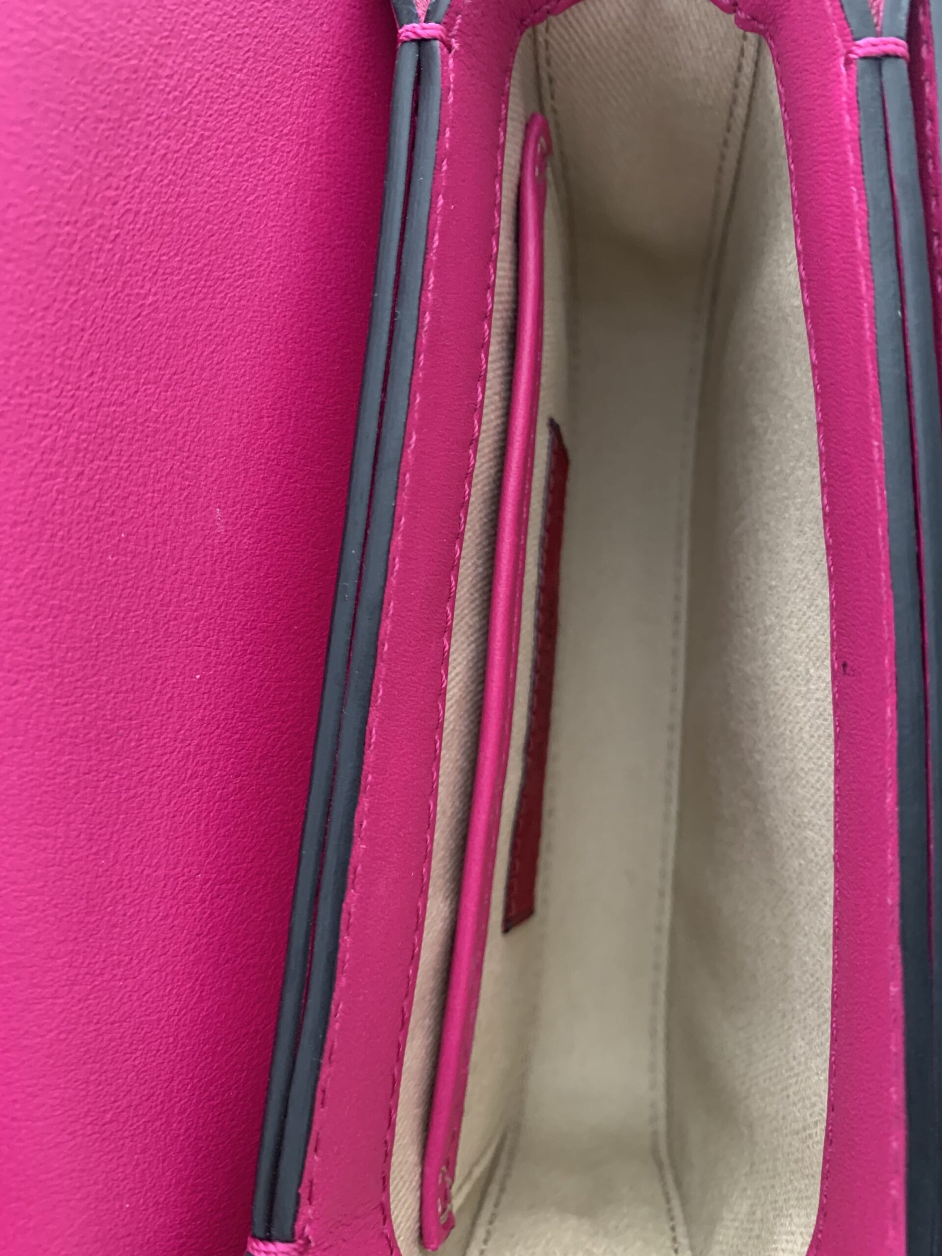 Tracolla Valentino Rockstud Fucsia Piccola thumb