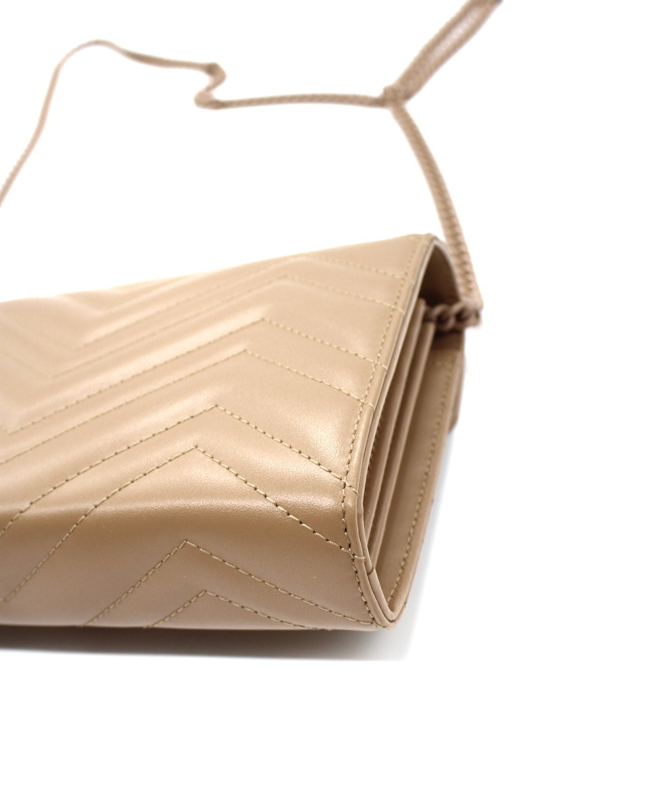 Mini borsa Gucci GG marmont in pelle matelassé thumb