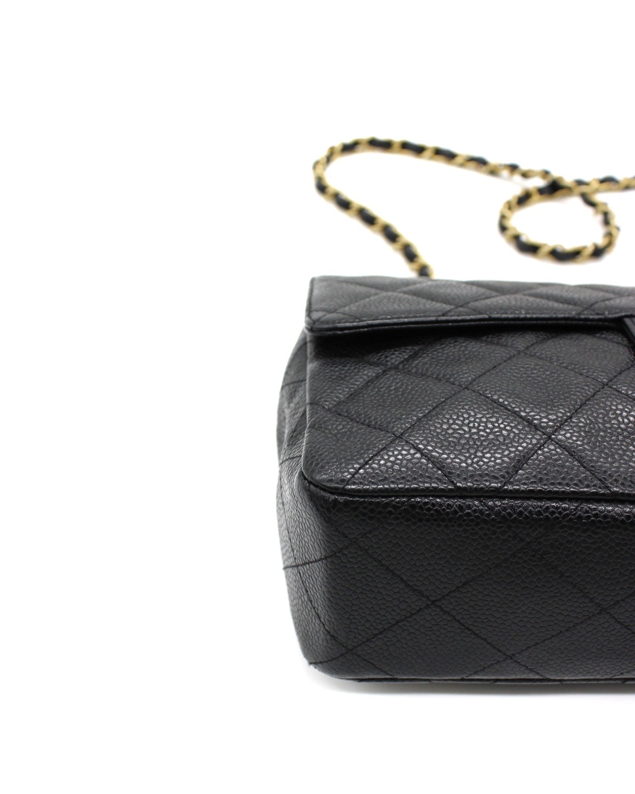 Borsa Chanel timeless in pelle nera a tracolla thumb