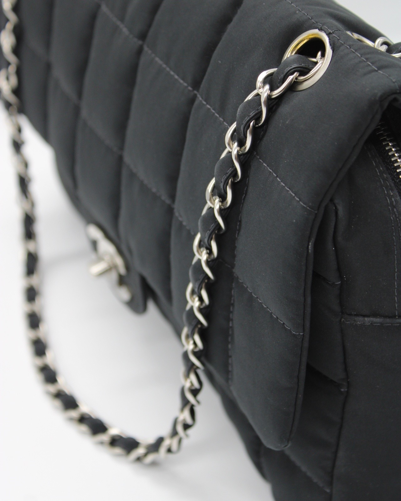 Borsa Chanel Chocolate Bar nera thumb