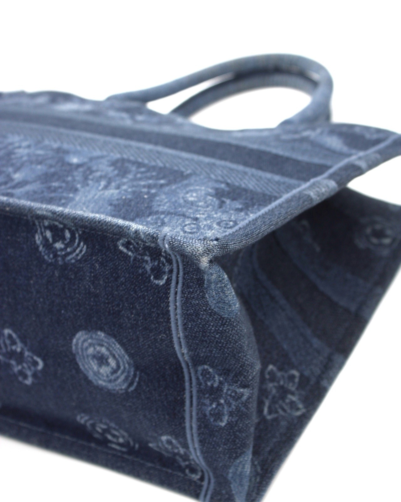 Borsa Dior Tote Book in denim blu media thumb