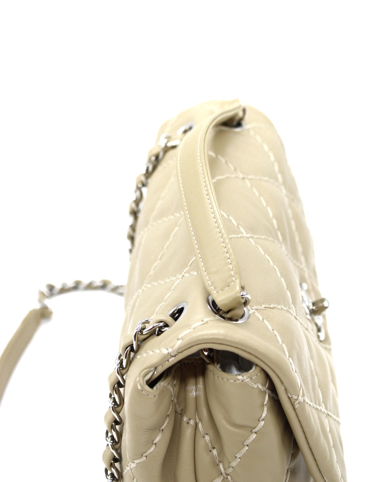 Borsa Chanel Wild Stitch in pelle beige thumb