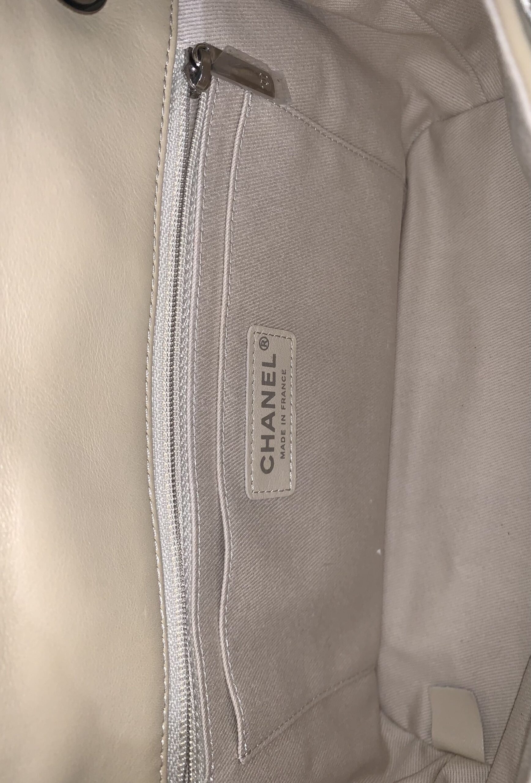 Borsa Chanel Wild Stitch in pelle beige thumb