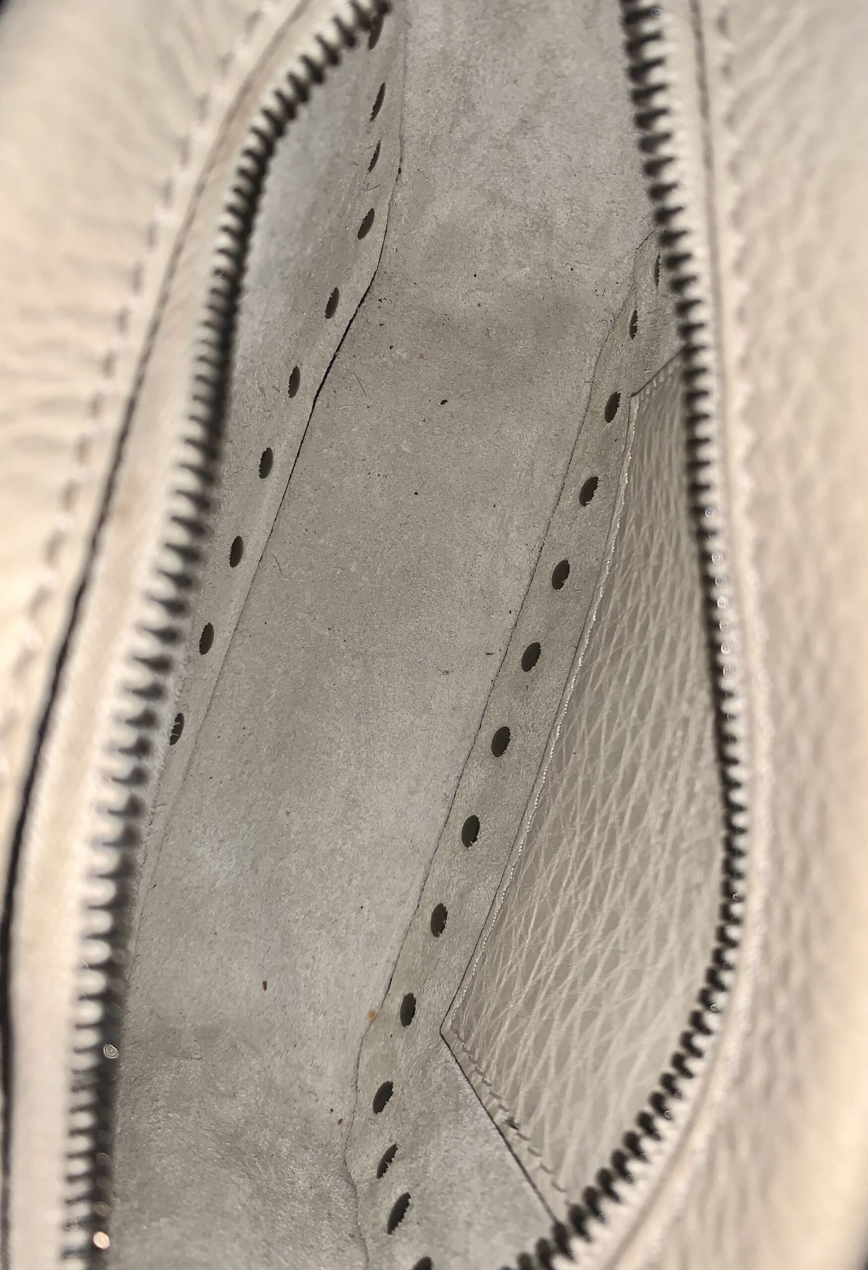 Tracolla Valentino Garavani Rockstud In Pelle Color Panna thumb