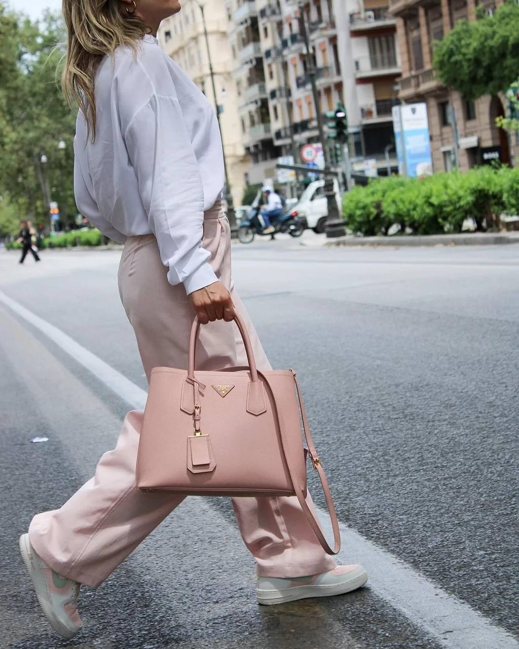 Borsa Prada double in pelle saffiano rosa thumb