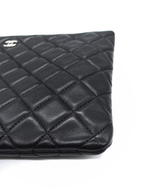 Pochette Chanel In Pelle Liscia Nera