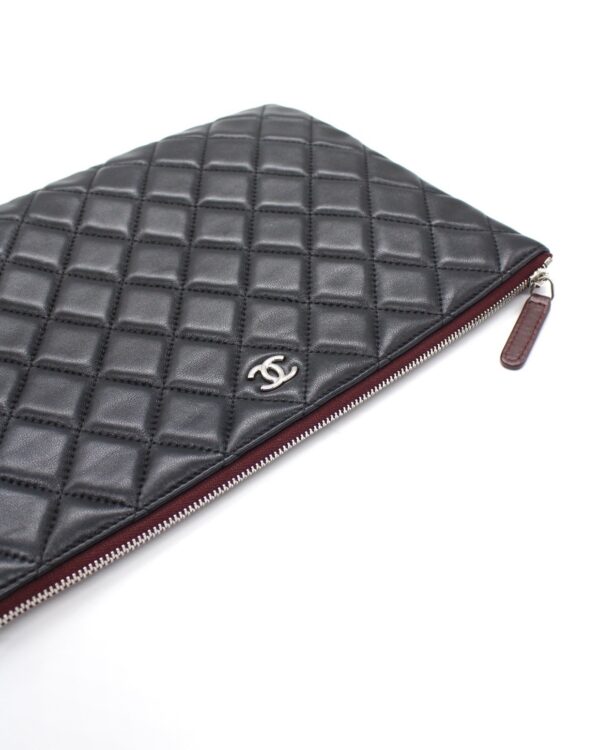 Pochette Chanel In Pelle Liscia Nera