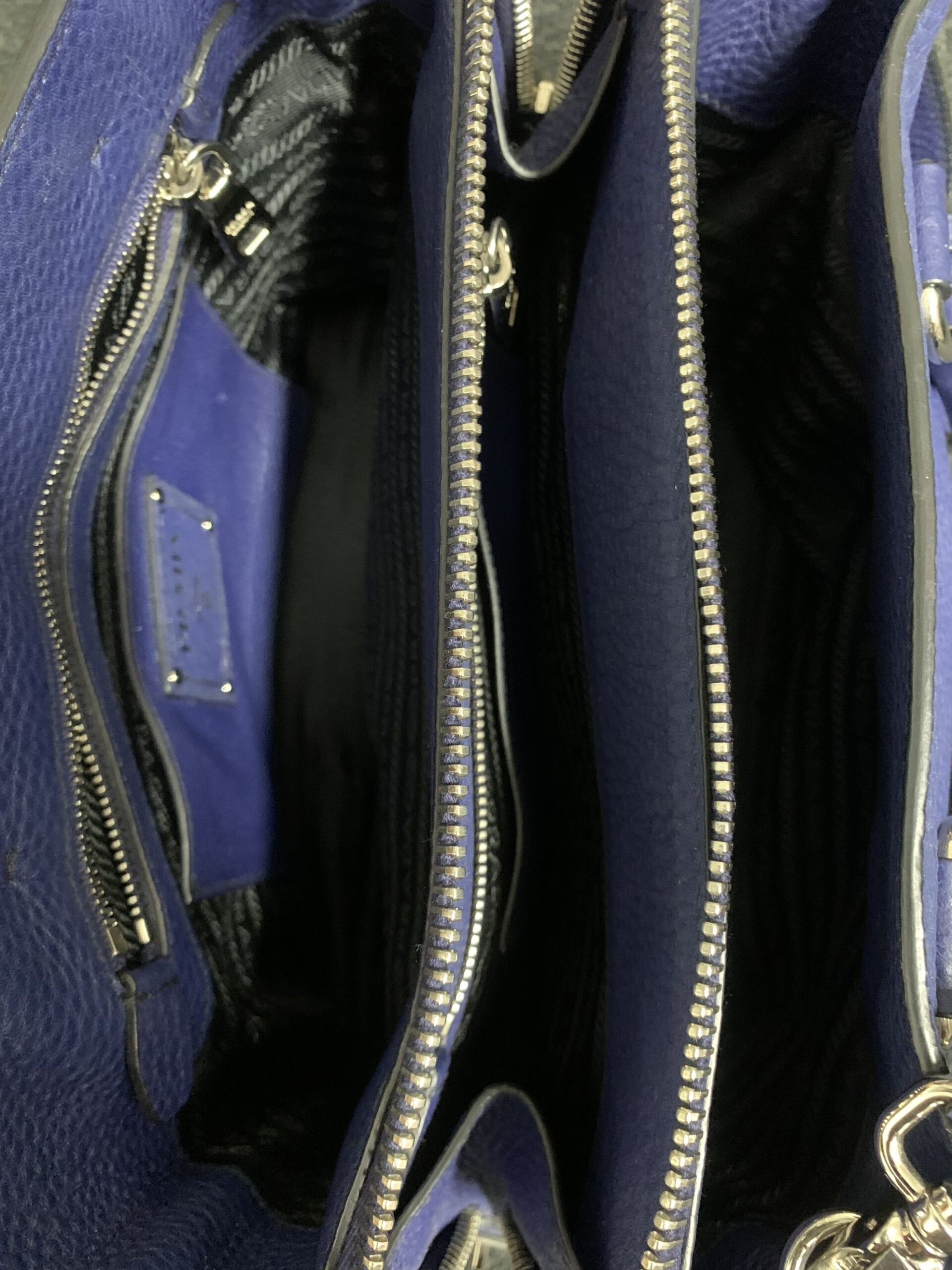 Borsa Prada in Pelle Martellata Blu thumb