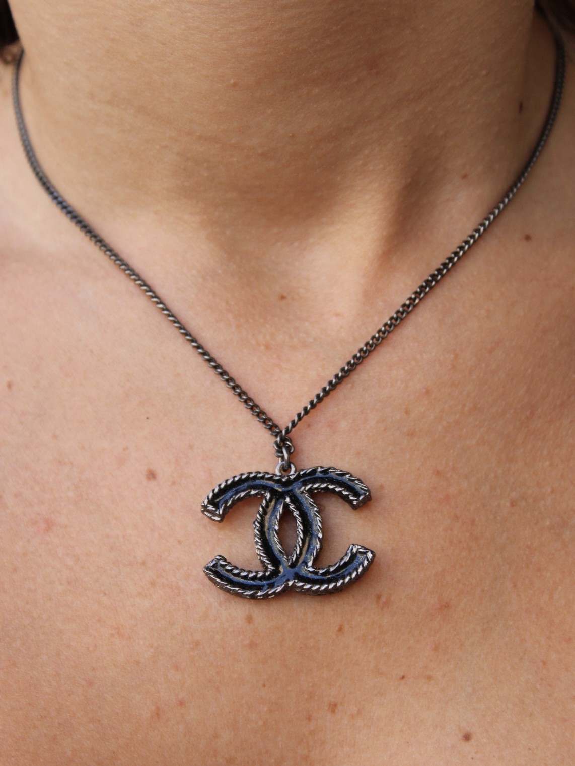 Collana Chanel CC thumb