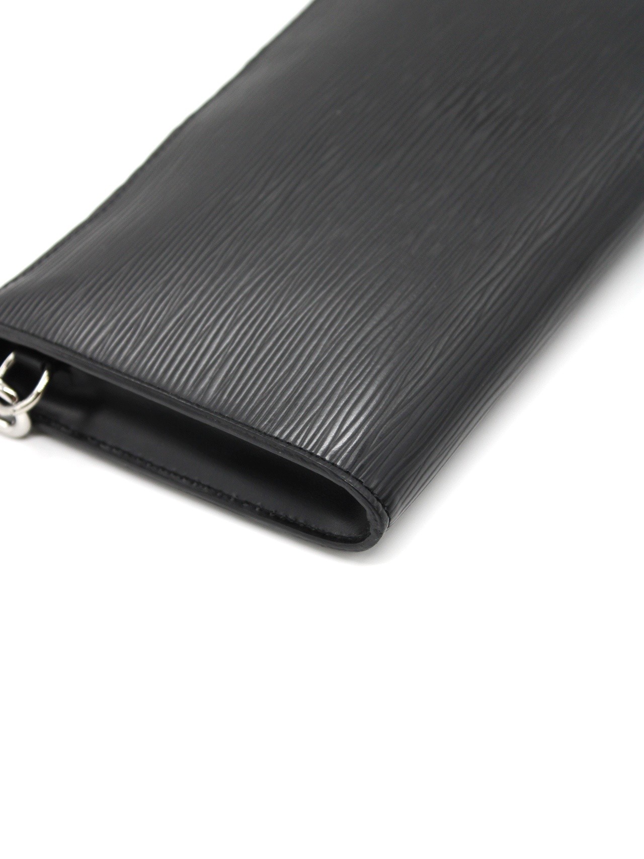 Pochette Louis Vuitton Pelle Epi nera con gancio estensore thumb