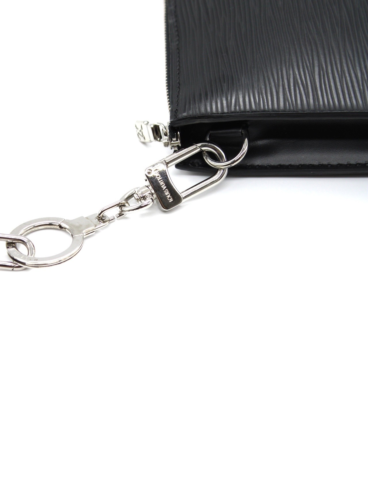 Pochette Louis Vuitton Pelle Epi nera con gancio estensore thumb
