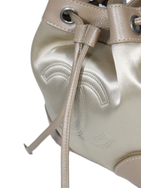 Borsa Chanel Satin CC bucket