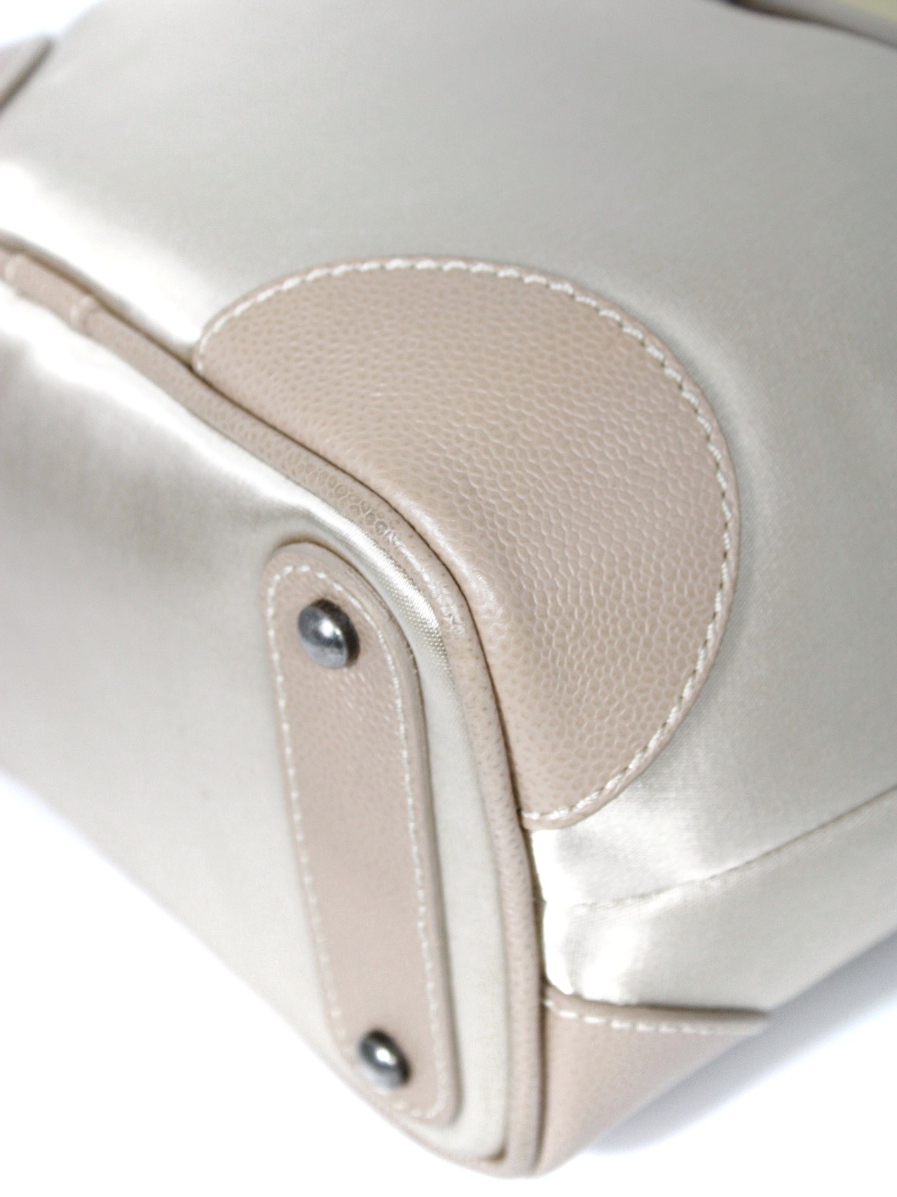 Borsa Chanel Satin CC bucket thumb