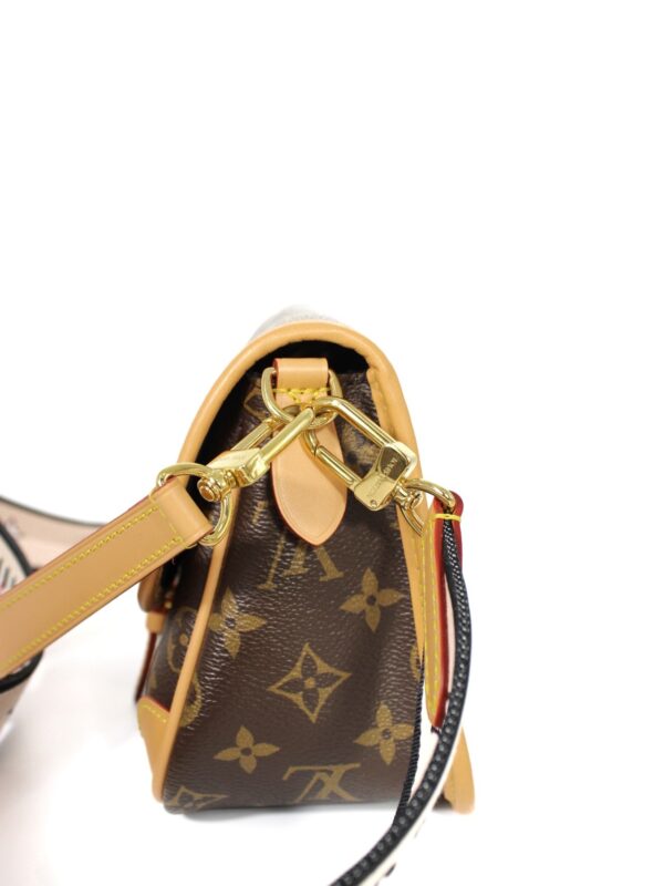 Borsa Louis Vuitton Diana in monogram