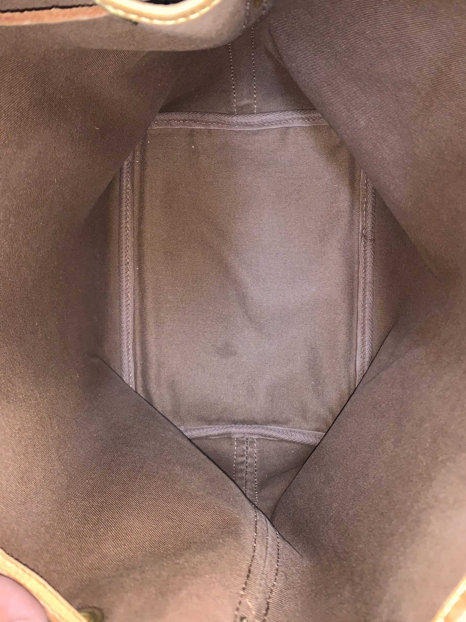 Borsa Louis Vuitton Petit Noé in monogram thumb