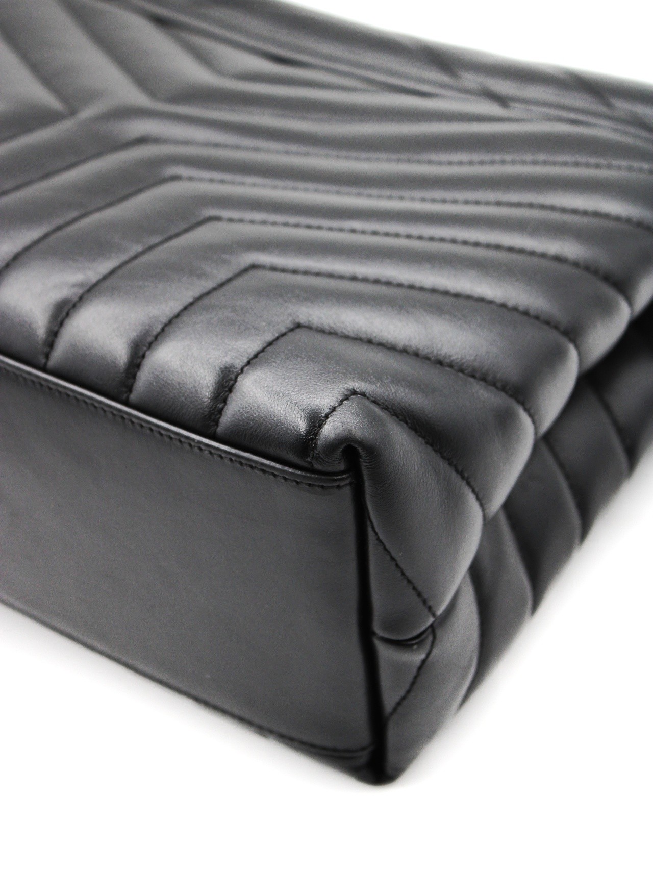 Borsa Saint Laurent Lou Lou media in pelle thumb