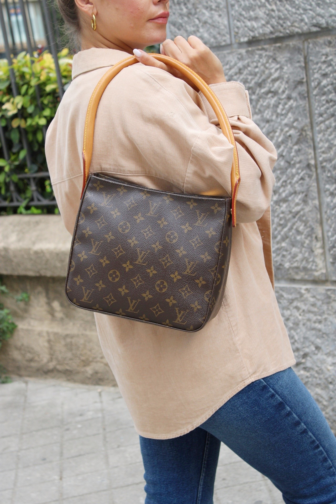 Borsa Louis Vuitton Looping PM in monogram thumb
