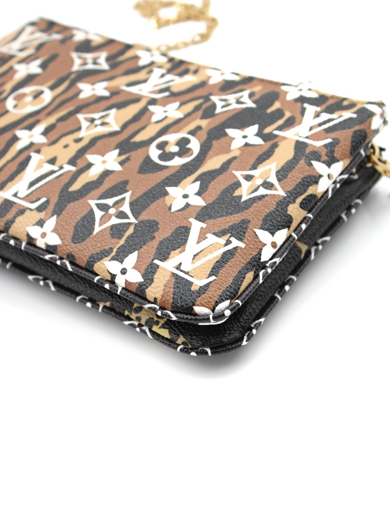 Pochette Louis Vuitton Jungle double zip thumb