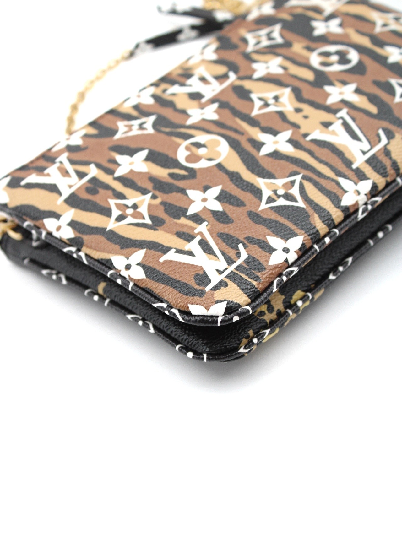 Pochette Louis Vuitton Jungle double zip thumb