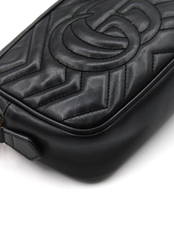 Tracolla mini Gucci Marmont in pelle nera