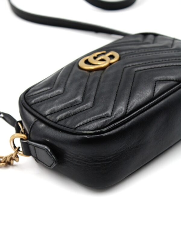 Tracolla mini Gucci Marmont in pelle nera