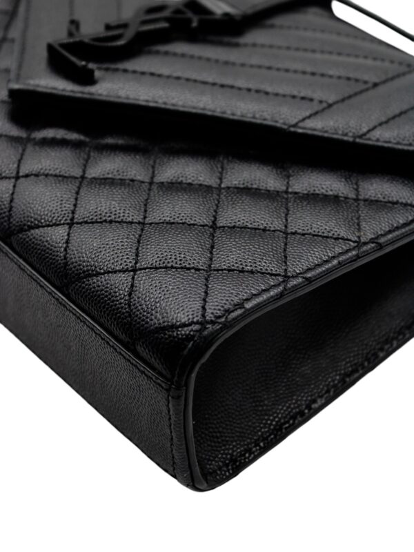 Borsa Yves Saint Laurent Envelope in Pelle Nera