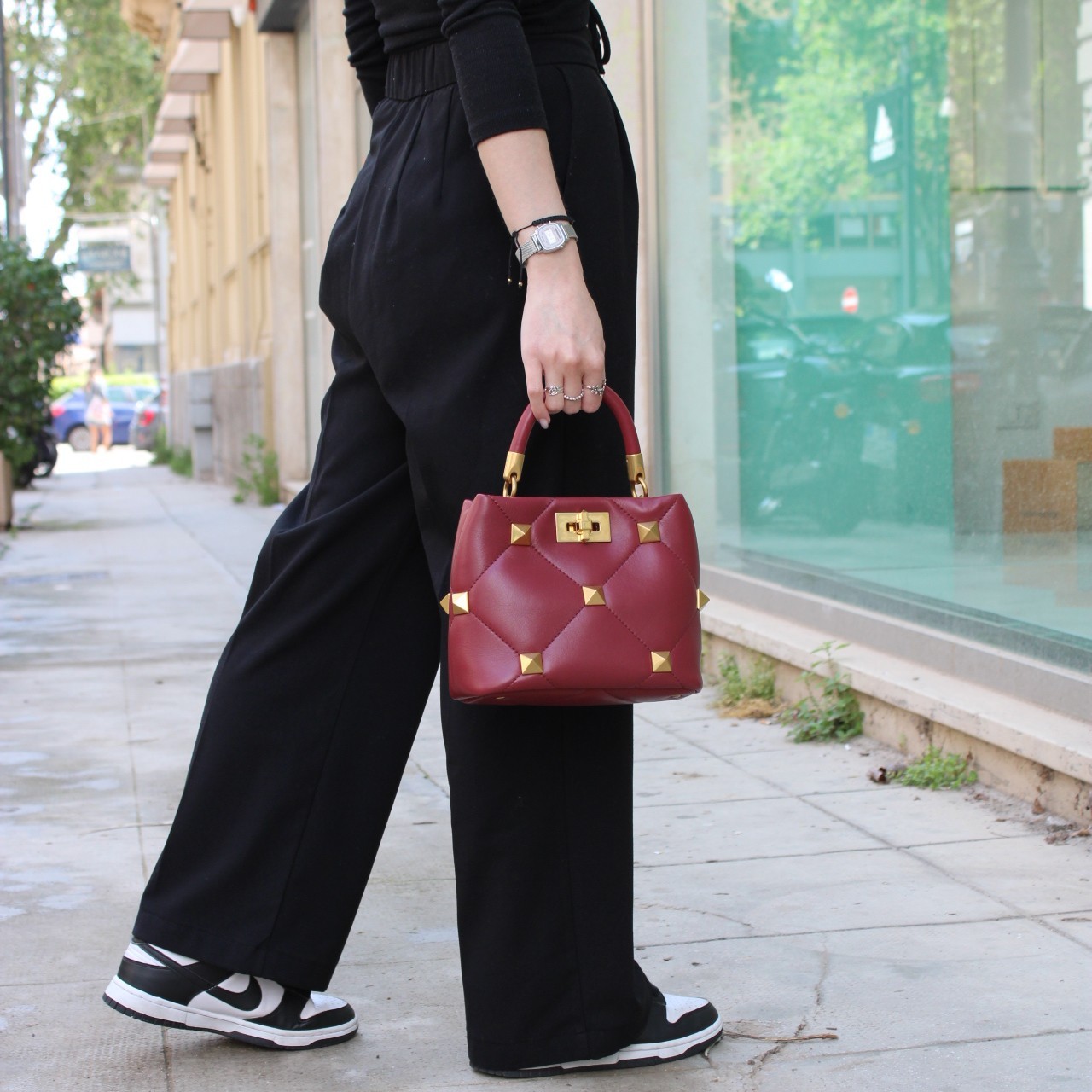Borsa Valentino Tote Roman stud bordeaux thumb