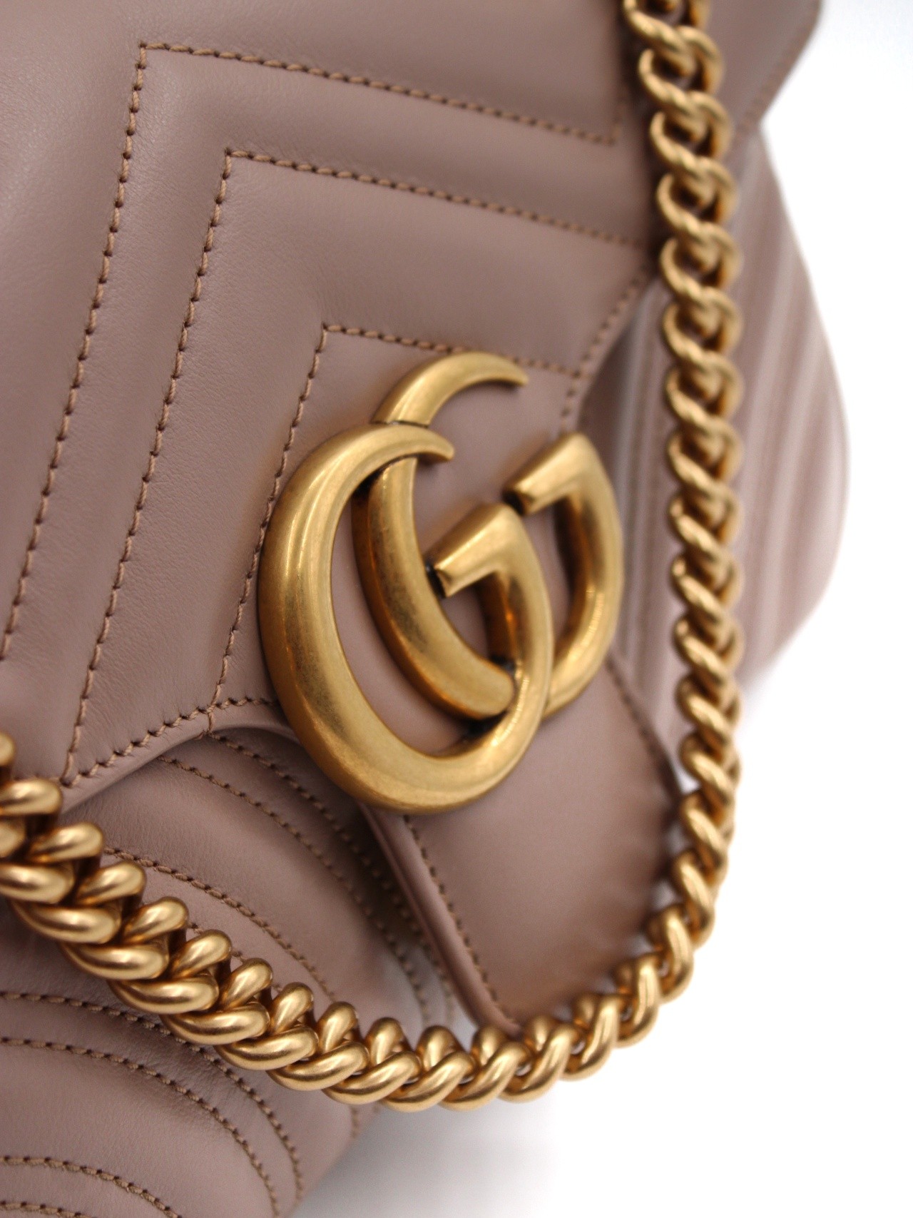 Borsa Gucci Marmont 26 in pelle color cipria thumb