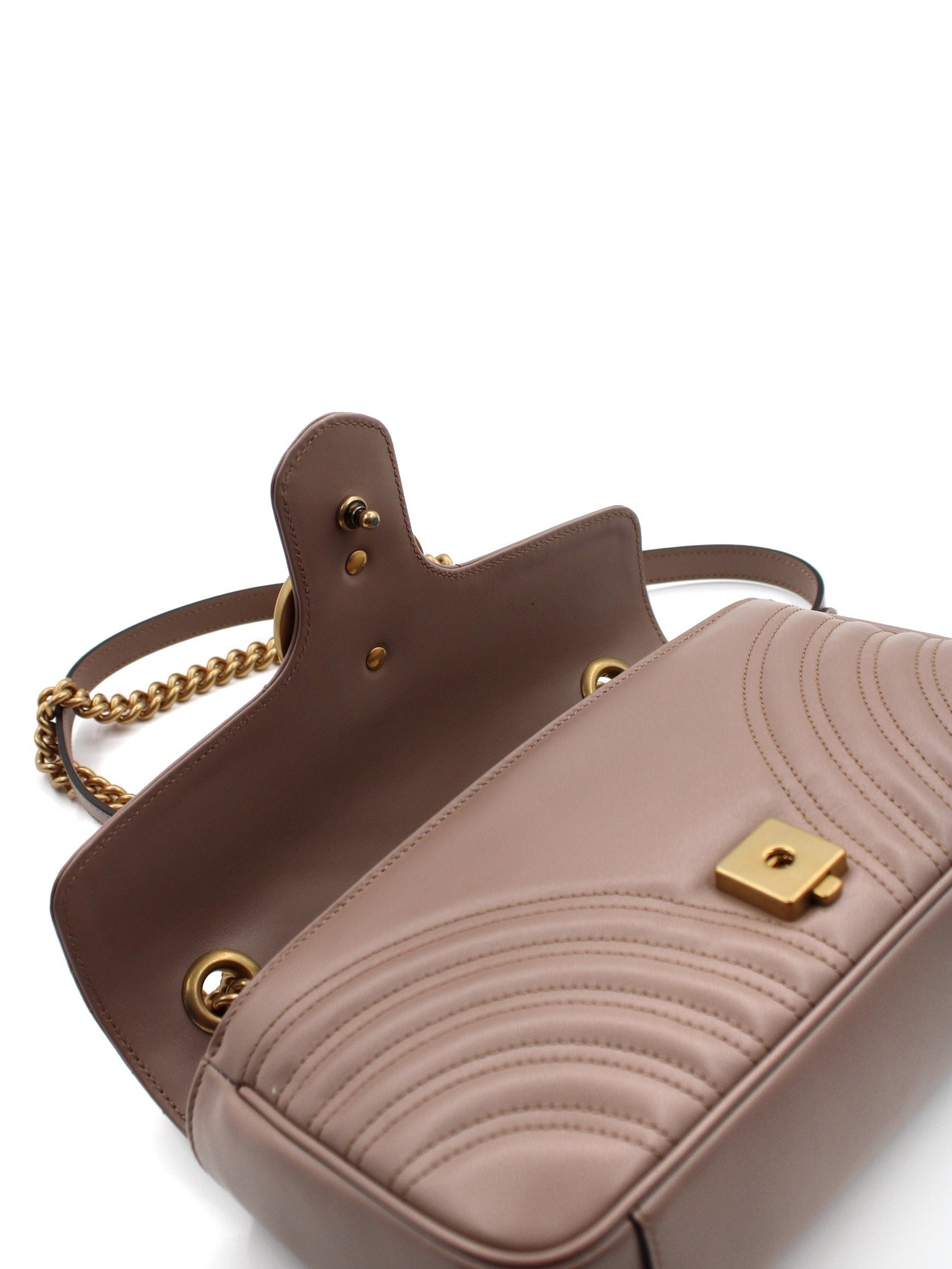 Borsa Gucci Marmont 26 in pelle color cipria thumb