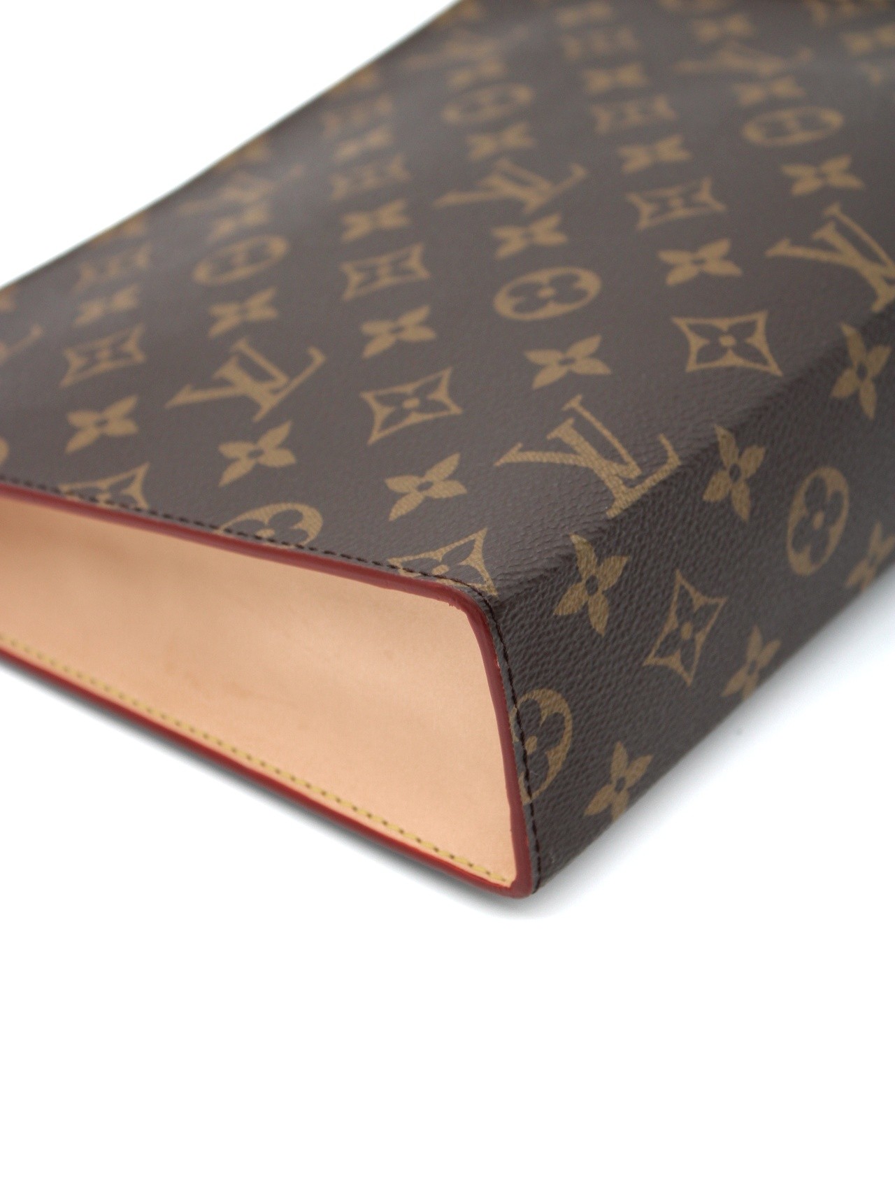 Louis Vuitton Trouse Toilette in monogram thumb