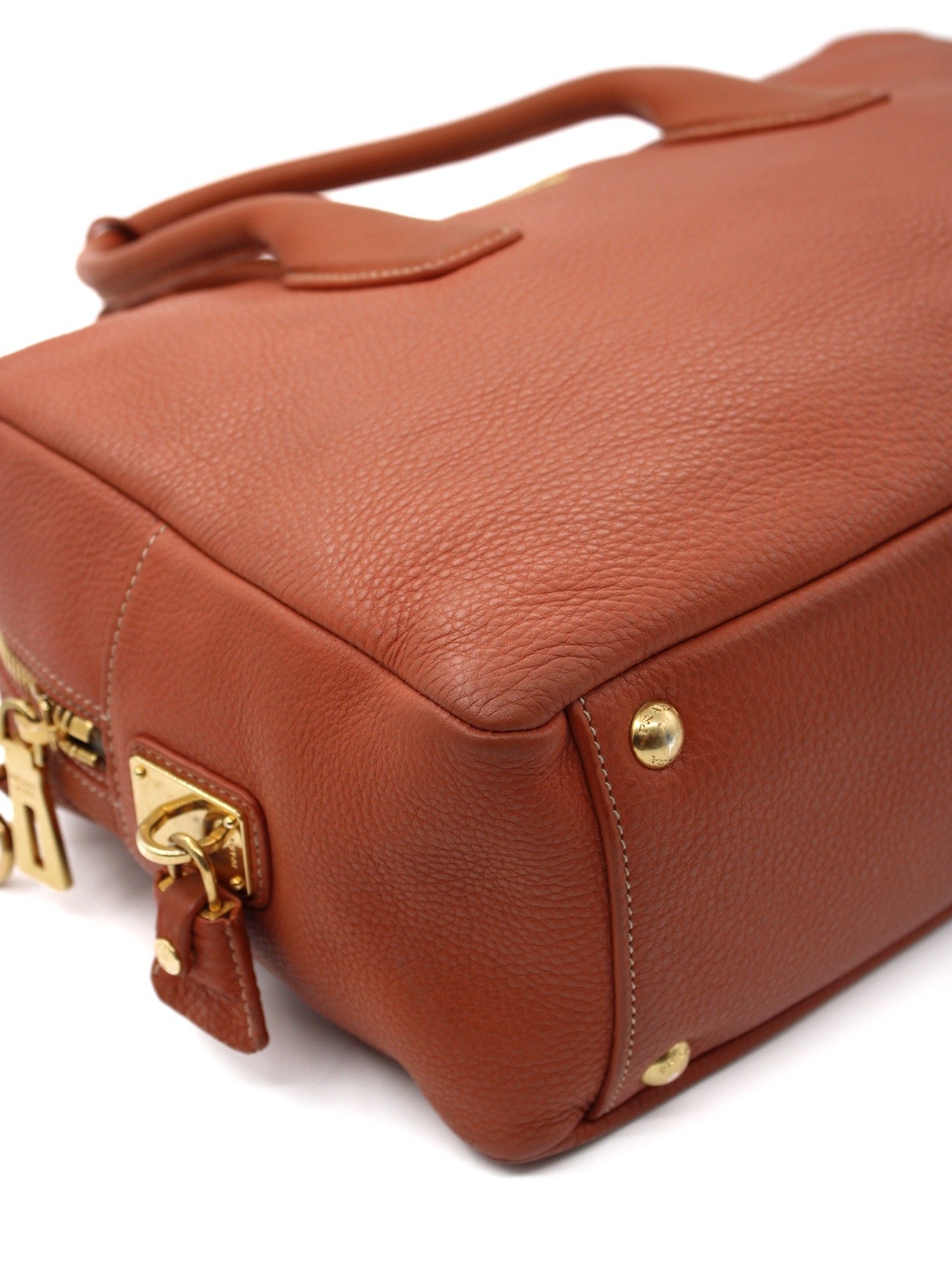 Bauletto Prada in pelle martellata thumb