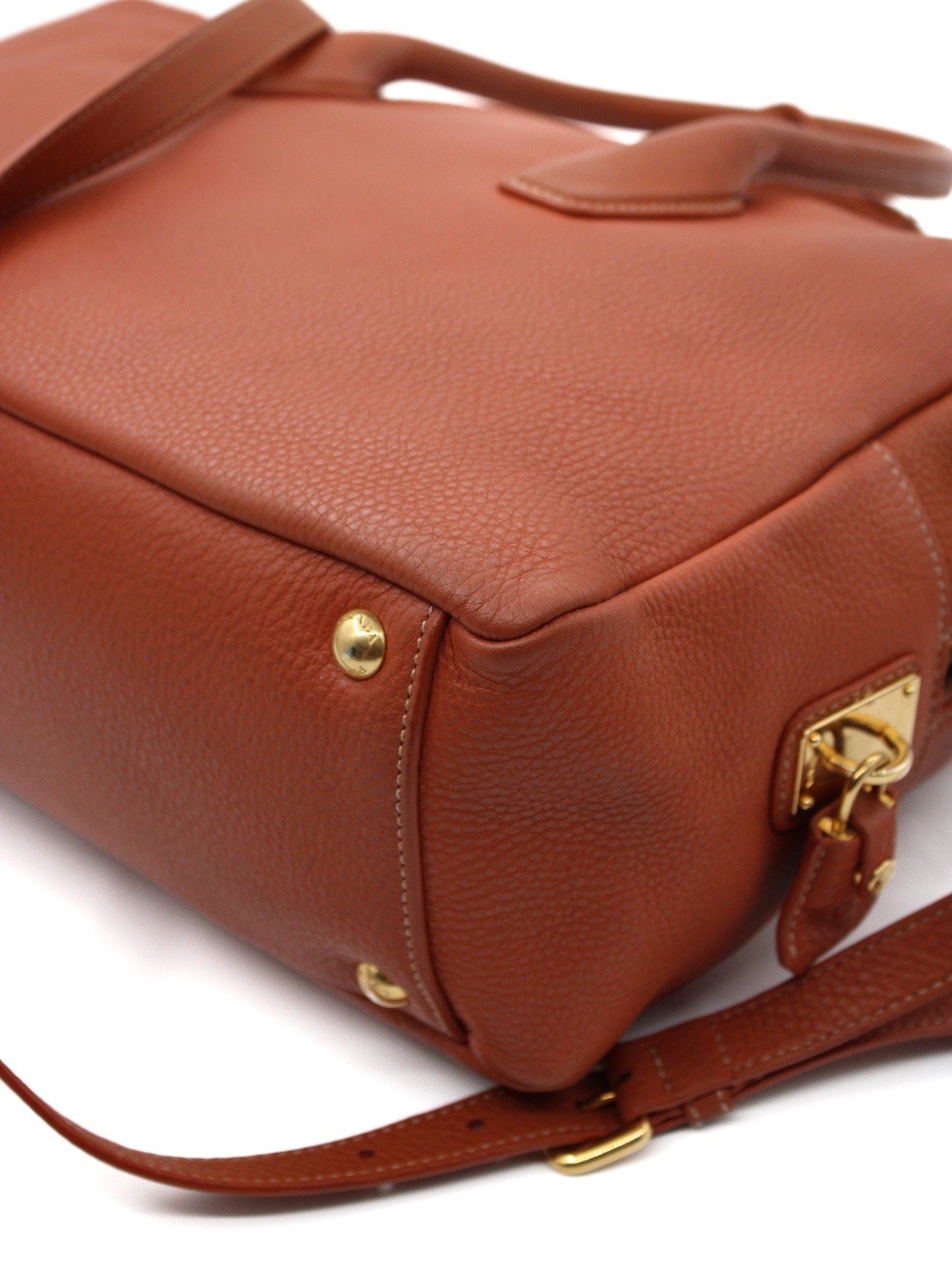 Bauletto Prada in pelle martellata thumb