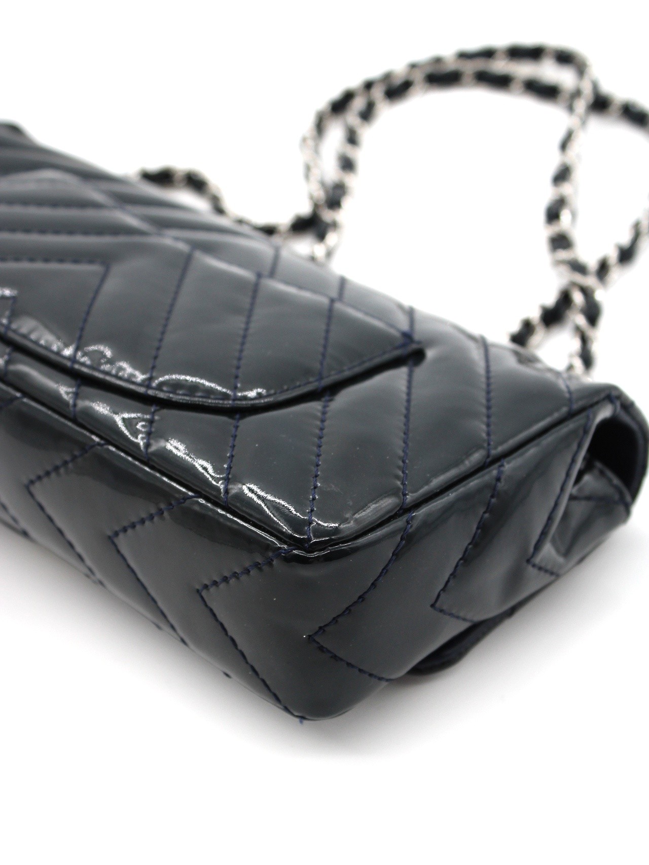 Borsa Chanel Patent Chevron East West thumb