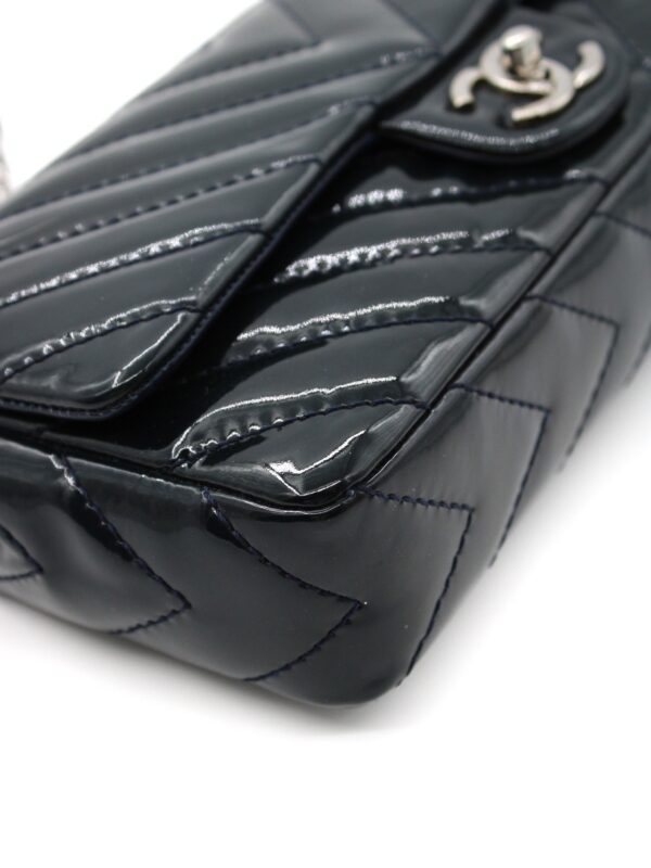 Borsa Chanel Patent Chevron East West