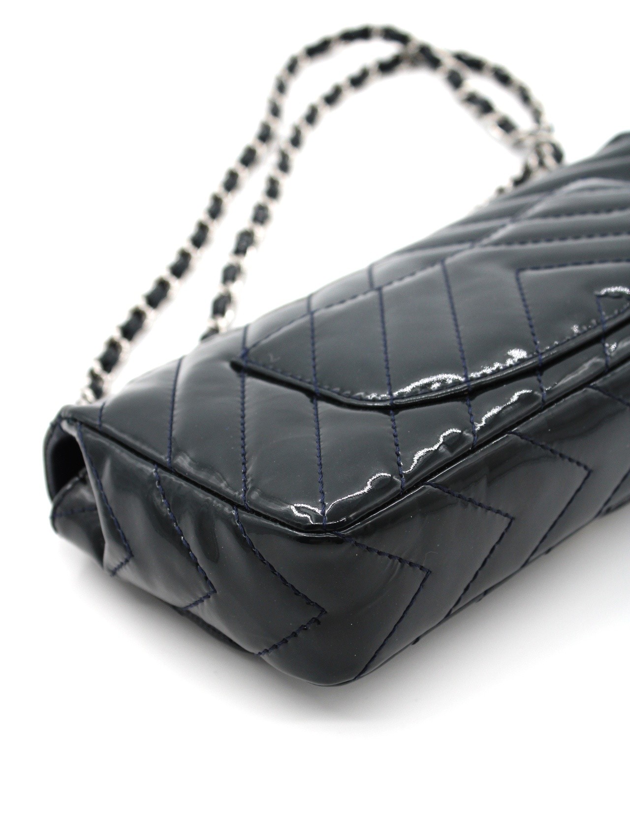 Borsa Chanel Patent Chevron East West thumb