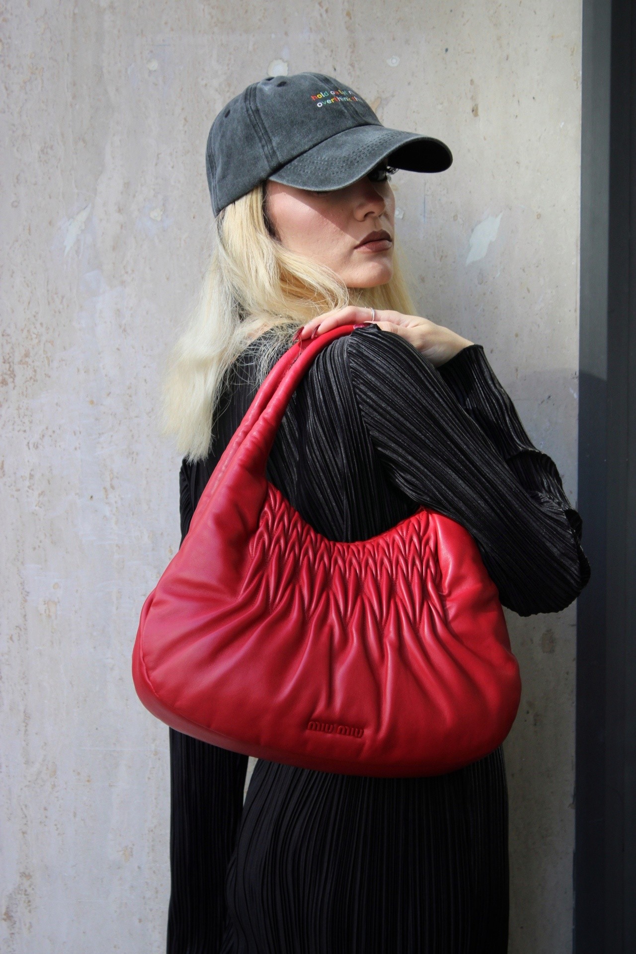 Borsa Miu Miu Hobo in pelle rossa thumb