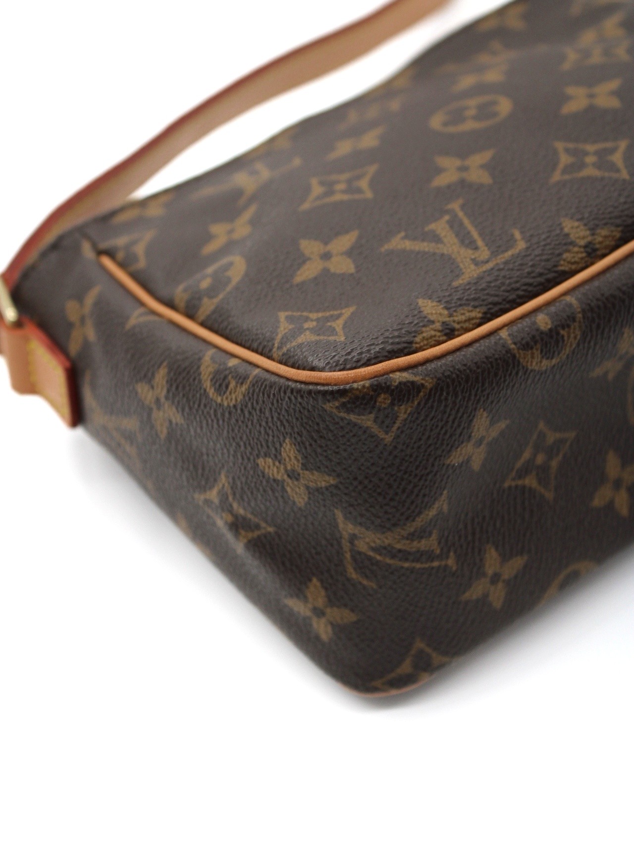 Borsa Louis Vuitton Viva Cité PM monogram thumb
