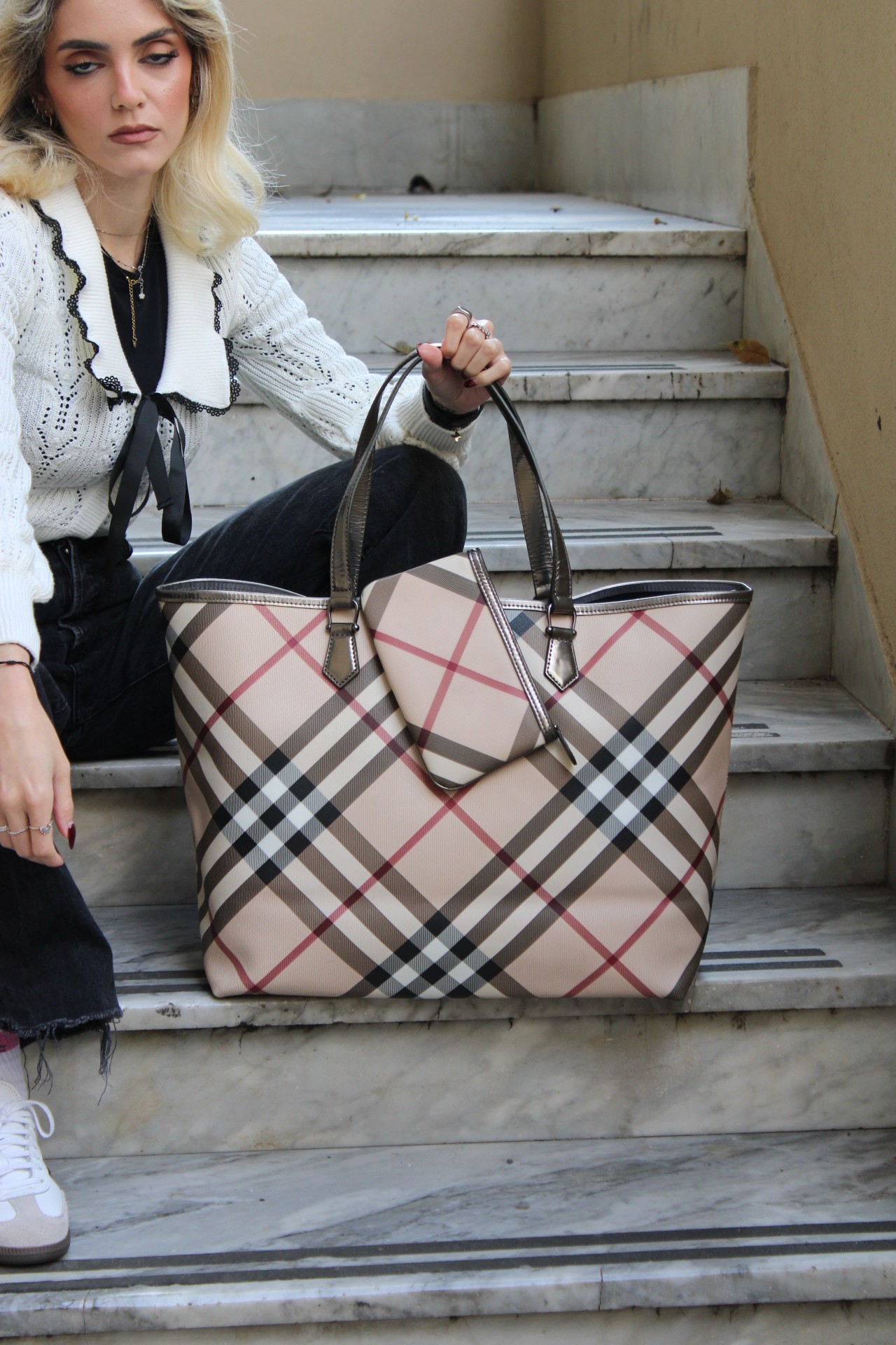 Shopper Burberry con pochette thumb