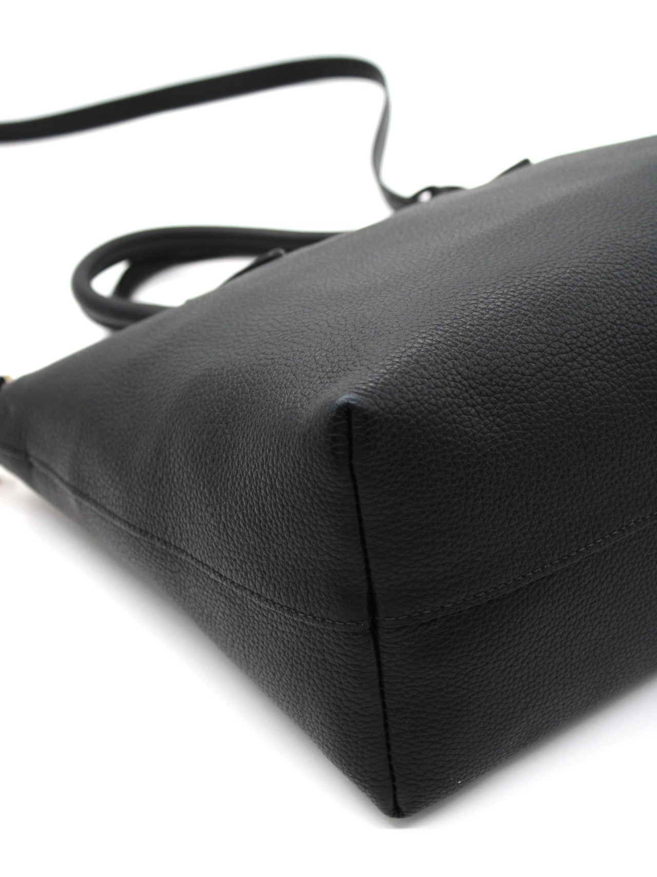 Shopper Prada nera in pelle martellata thumb