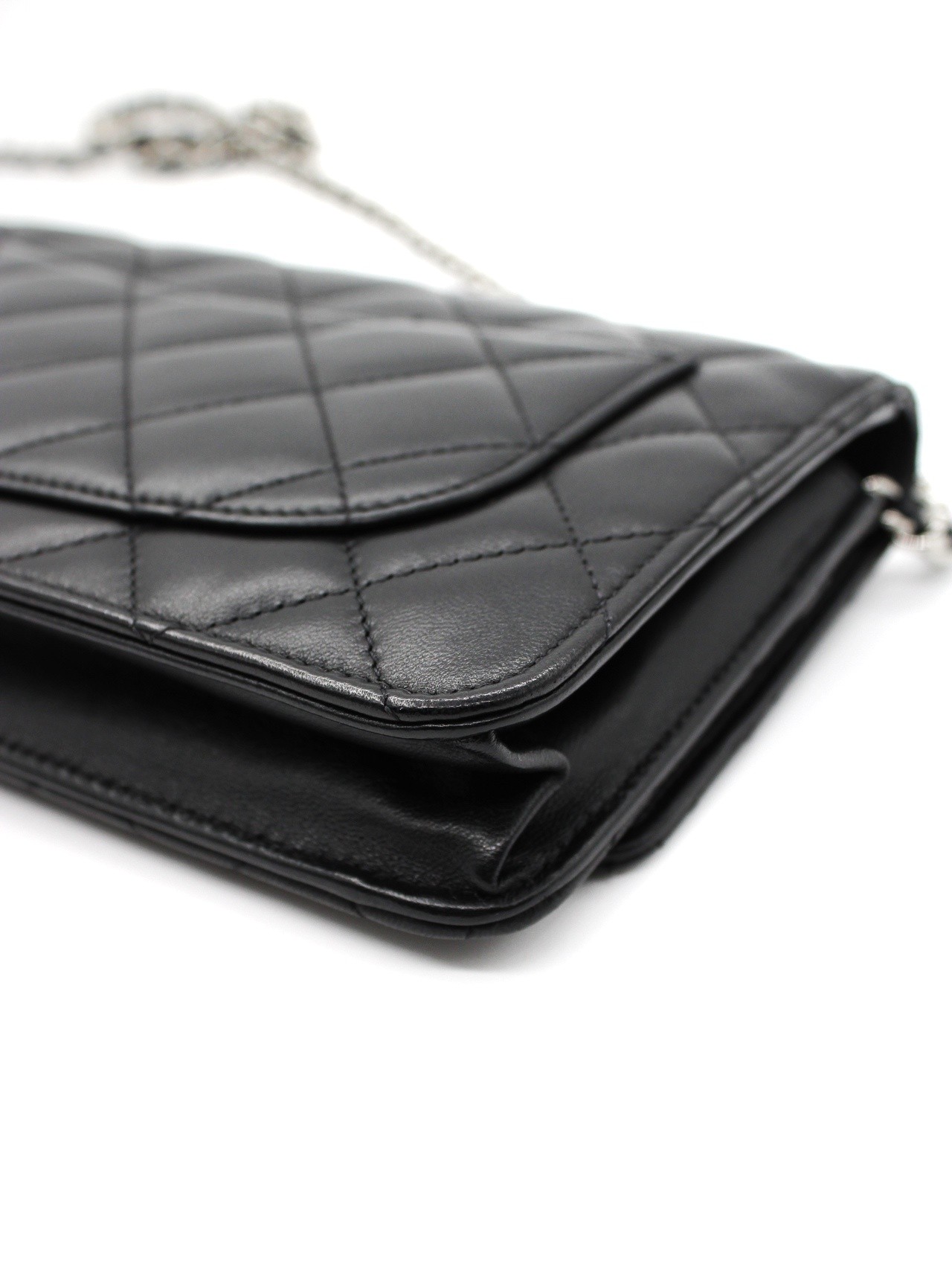 Borsa Chanel Woc in pelle nera thumb
