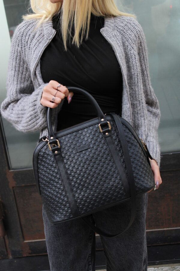 Borsa Gucci in pelle microguccissima nera