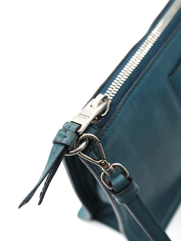 Borsa Prada in pelle cobalto