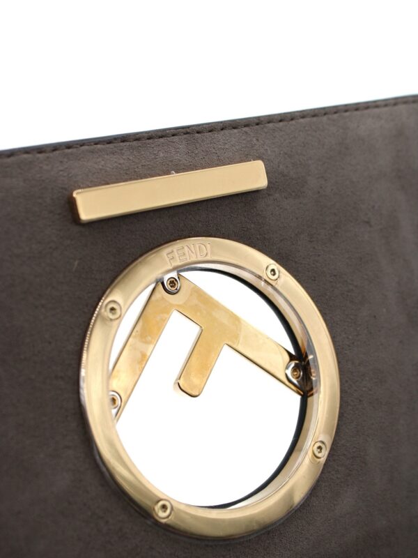 Borsa Fendi Kan I  a tracolla