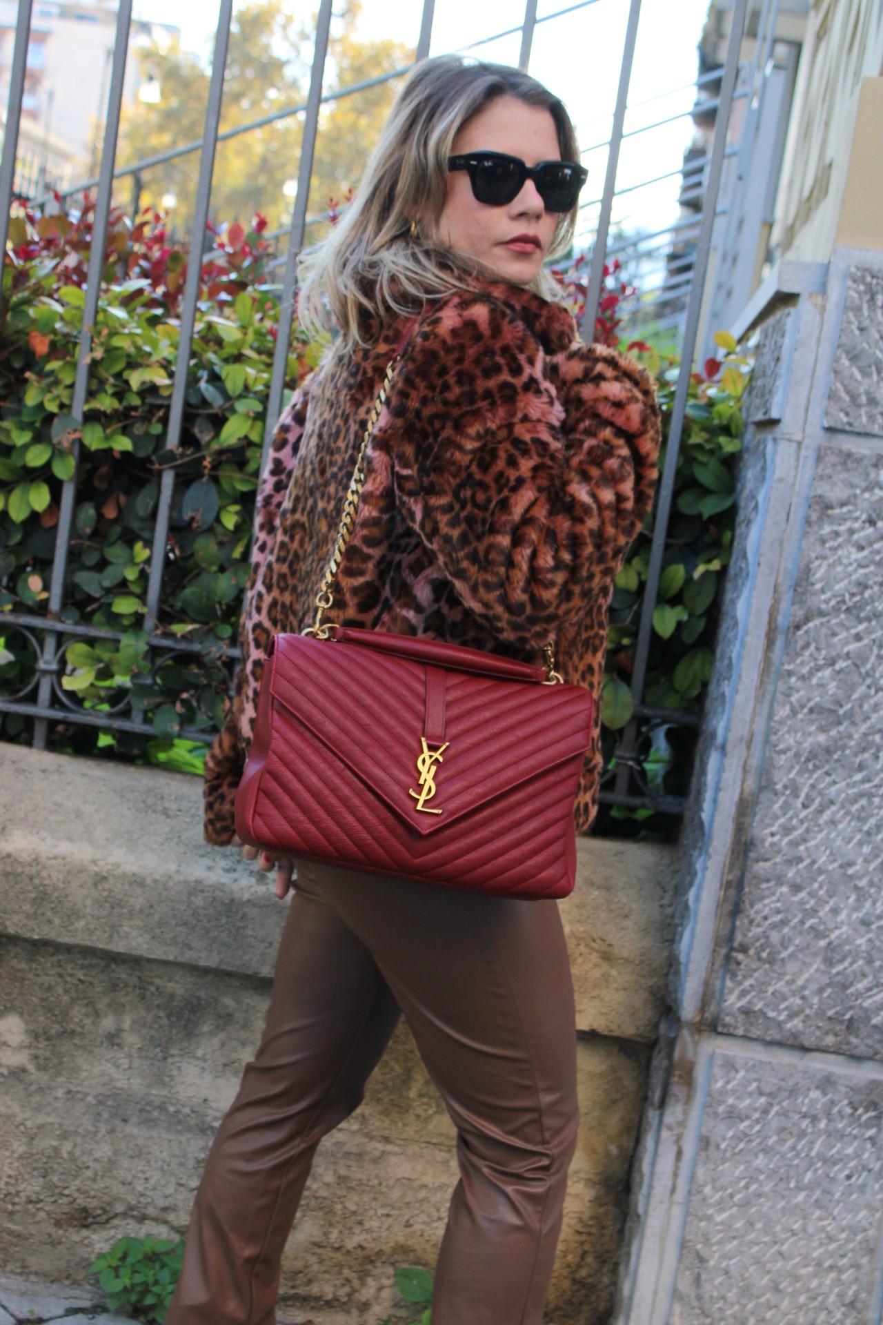Borsa Saint Laurent College in pelle bordeaux thumb