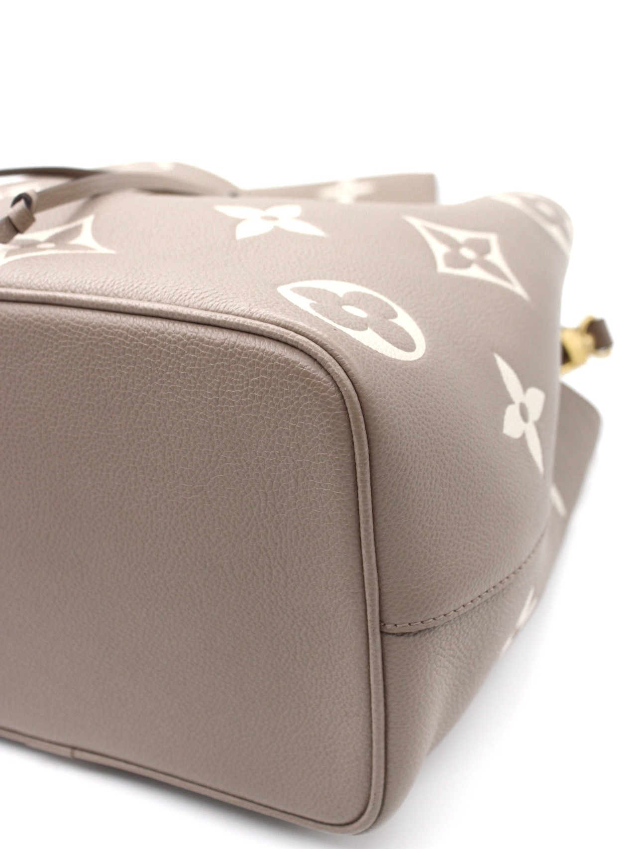 Borsa Louis Vuitton NéoNoé MM bicolor thumb