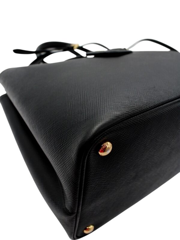 Borsa Prada Bicolor in Pelle Saffiano Nera