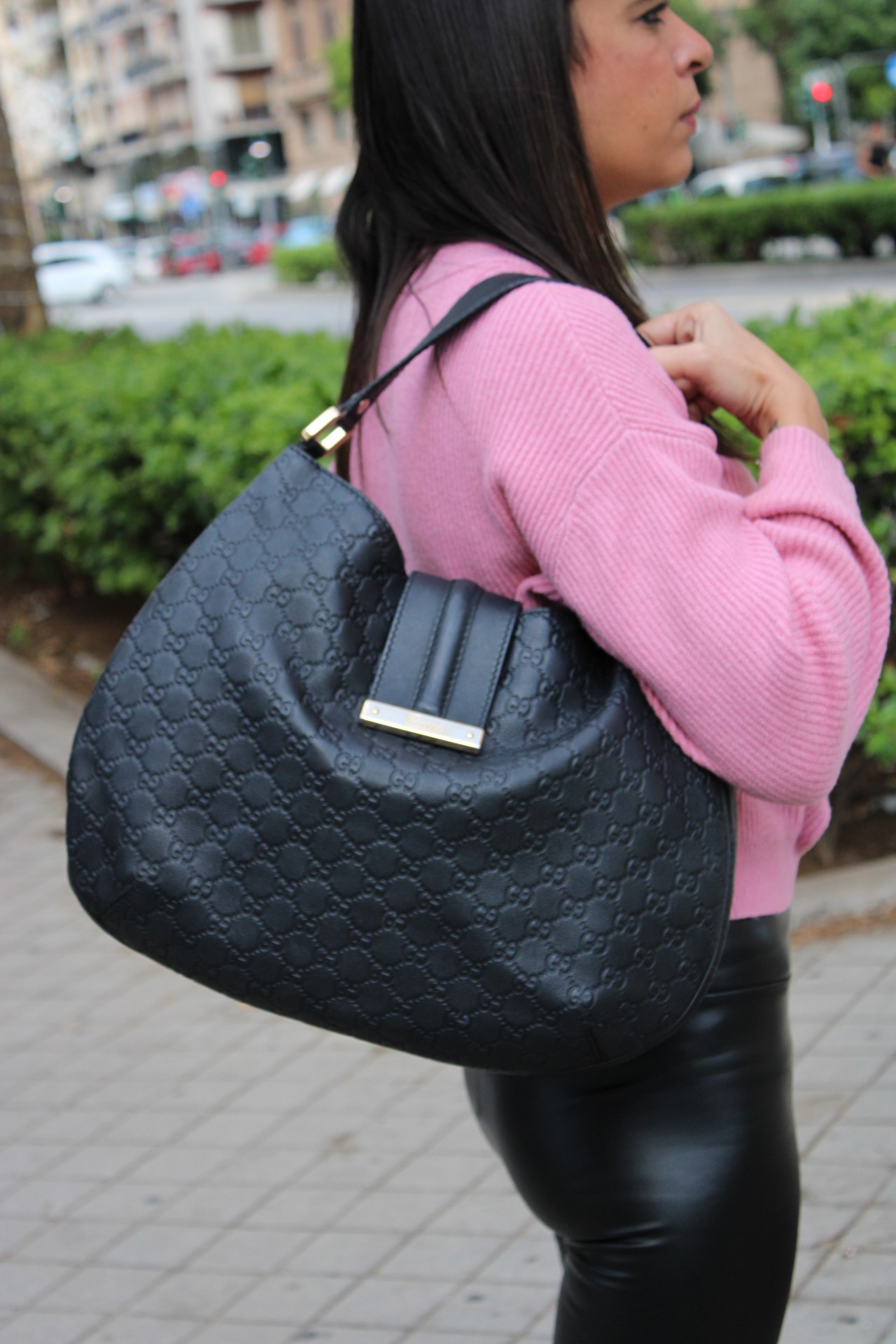 Borsa Gucci Hobo in Pelle Guccissima GG Nera thumb
