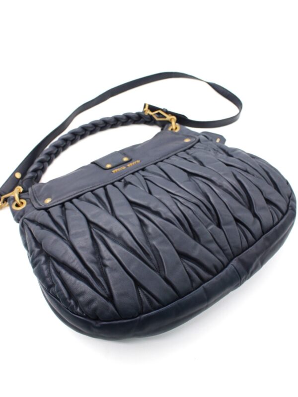Borsa Miu Miu Coffer in pelle blu