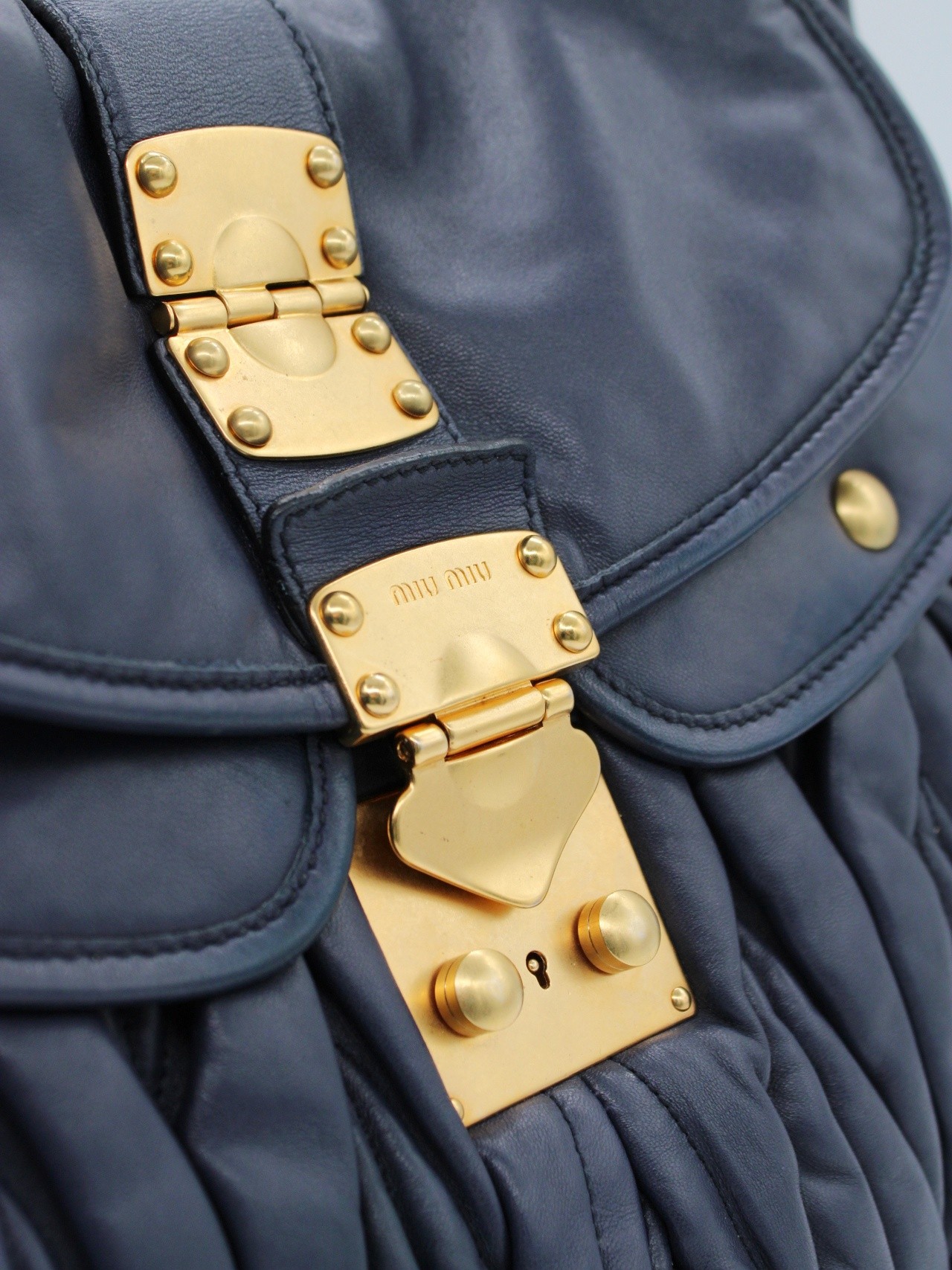 Borsa Miu Miu Coffer in pelle blu thumb