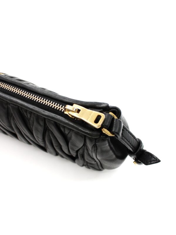 Saldo per cliente Pochette Miu Miu in pelle Matelassé